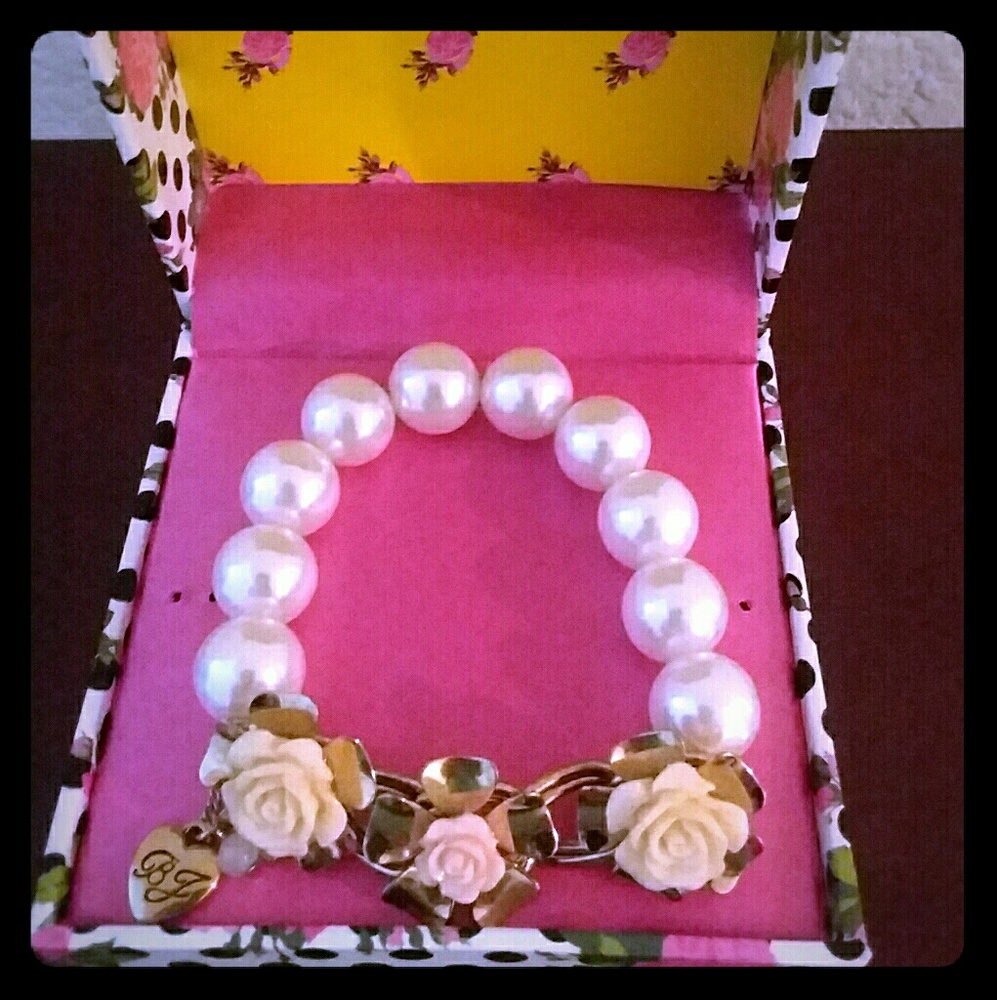 Betsey Johnson bracelet